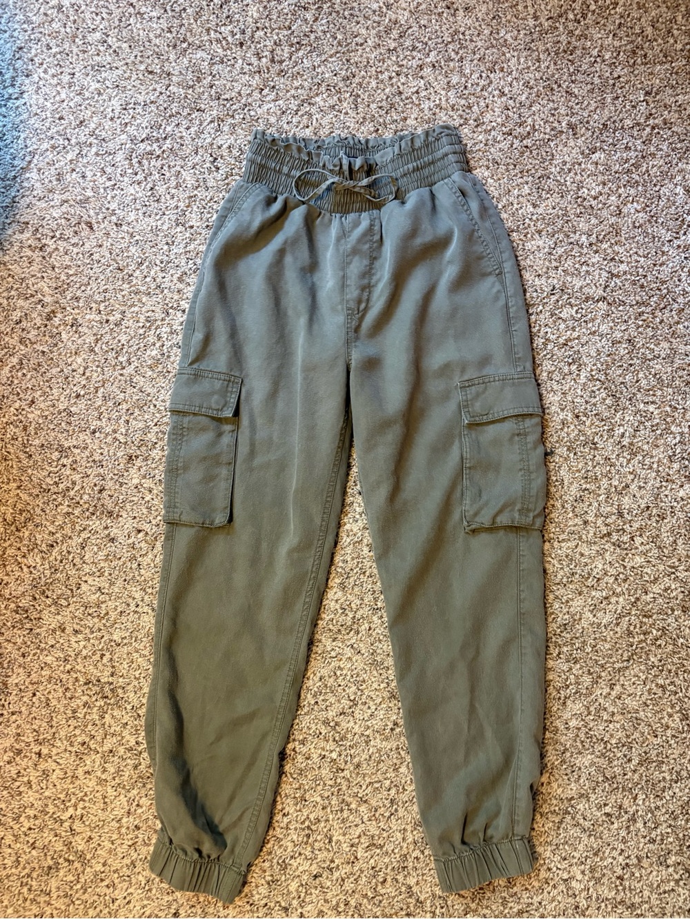 Abercrombie and Fitch Oliver Cargo Jogger Pants - Casual Utility Style